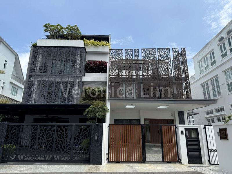 4 Bed Semi-Detached House (Landed) for Sale in Lucky Court - Image 1