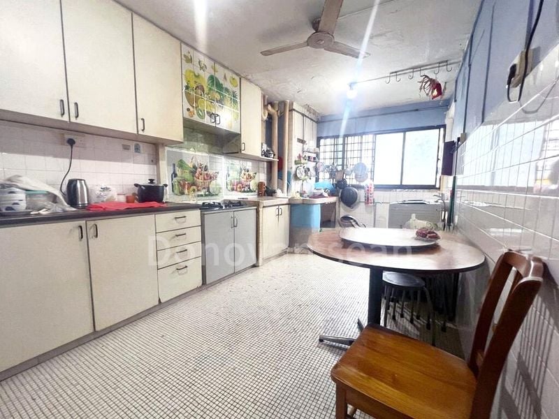 3 Room (3NG) HDB for Sale in  536 Ang Mo Kio Avenue 10 - Image 1
