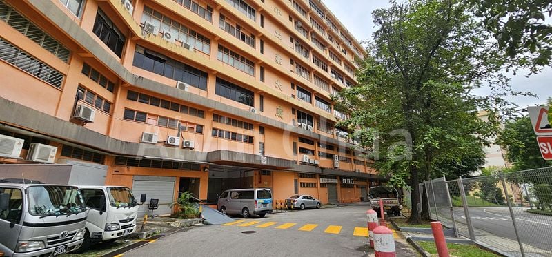 Light Industrial (B1) for Rent in Gold Pine Industrial Building - Image 10