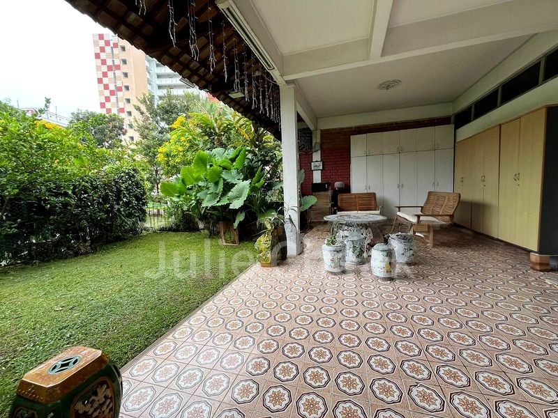 3 Bed Semi-Detached House (Landed) for Sale in  Unique Garden - Image 3