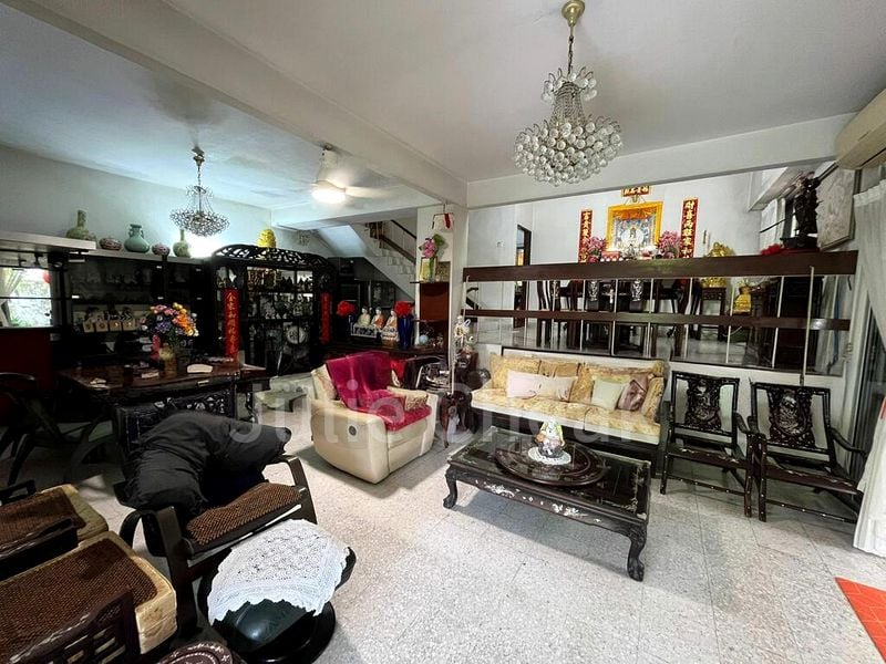 3 Bed Semi-Detached House (Landed) for Sale in  Unique Garden - Image 6