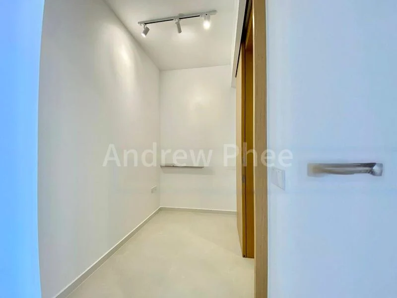 2 Bed Condo for Sale in  Twin VEW - Image 8