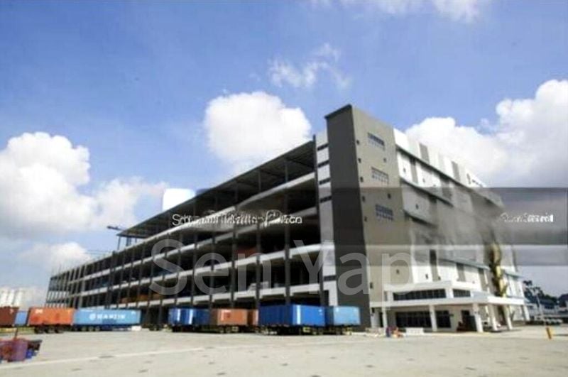 Warehouse for Rent: Ground Floor Unit + Optional Open Yard - Image 2