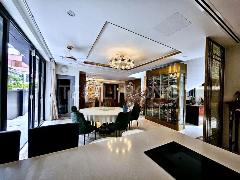 8 Bed Bungalow (Landed) for Sale in  Picardy Gardens - Image 13