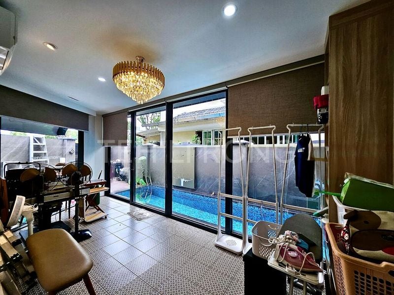 8 Bed Bungalow (Landed) for Sale in  Picardy Gardens - Image 14