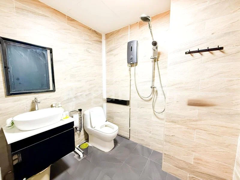 Office for Rent: Shared Cubicle Office Space - Image 2