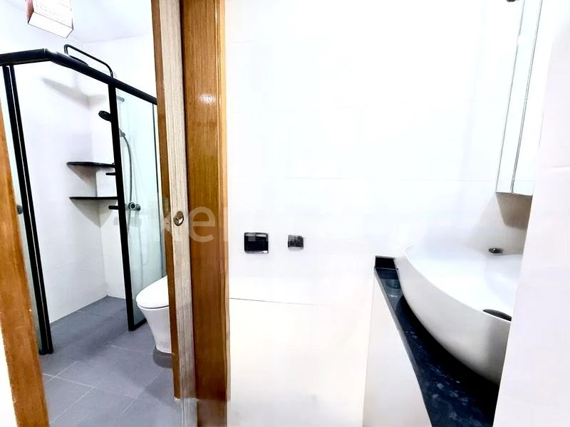 2 Bed Condo for Sale in  The Metropolitan Condominium - Image 8