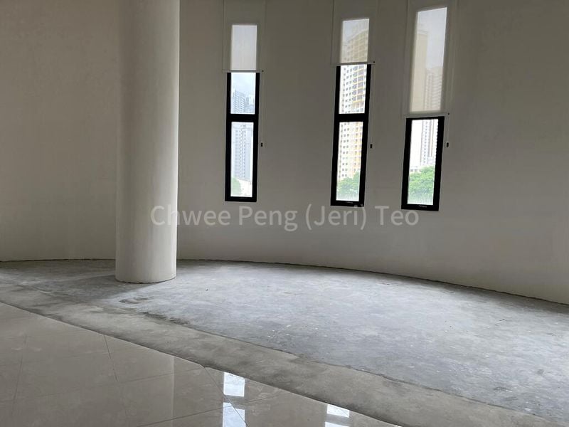 Light Industrial (B1) for Rent: BS Centre - Image 2