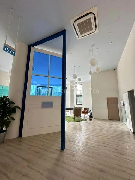 Light Industrial (B1) for Rent: BS Centre - Image 8