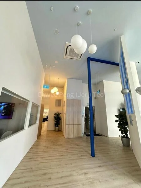 Light Industrial (B1) for Rent: BS Centre - Image 10