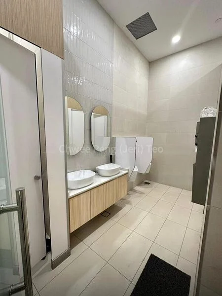 Light Industrial (B1) for Rent: BS Centre - Image 3