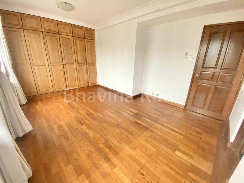 3 Bed Condo for Rent in  Hullet Rise - Image 7