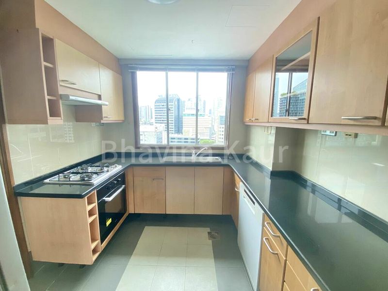 3 Bed Condo for Rent in  Hullet Rise - Image 6