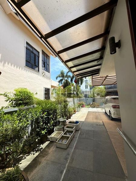 5 Bed Semi-Detached House (Landed) for Sale in  Telok Kurau Ria - Image 9
