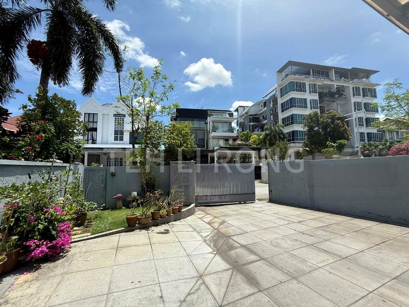 5 Bed Semi-Detached House (Landed) for Sale in  Telok Kurau Ria - Image 14