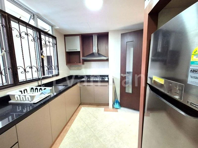 Common Room (Condo) for Rent in Alessandrea - Image 4
