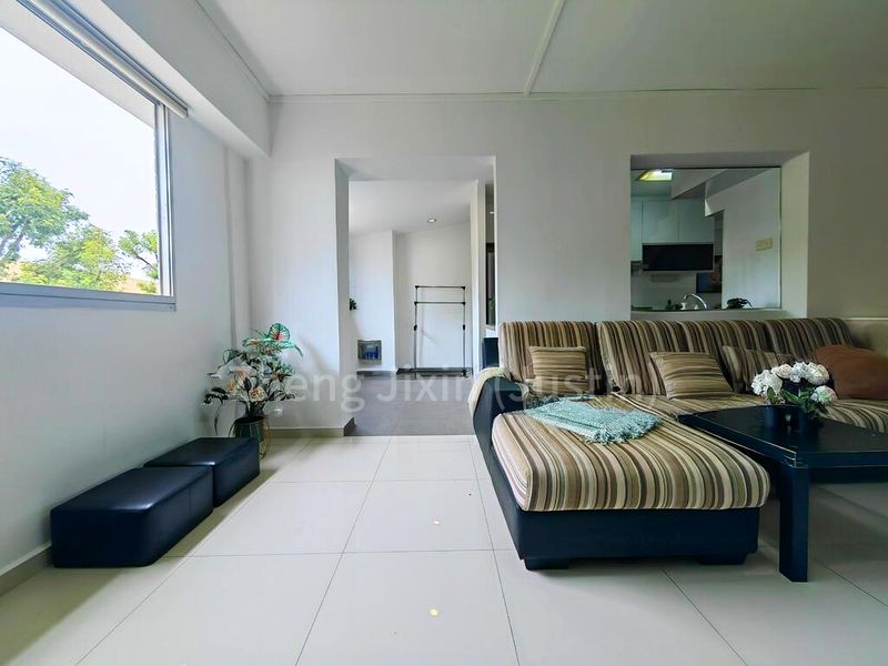 Maisonette HDB for Sale in 101 Pasir Ris Street 12 - Image 11