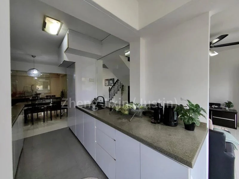 Maisonette HDB for Sale in 101 Pasir Ris Street 12 - Image 3