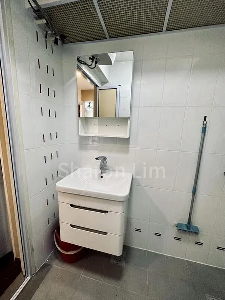 Common Room (HDB) for Rent in  932A Hougang Avenue 9 - Image 4