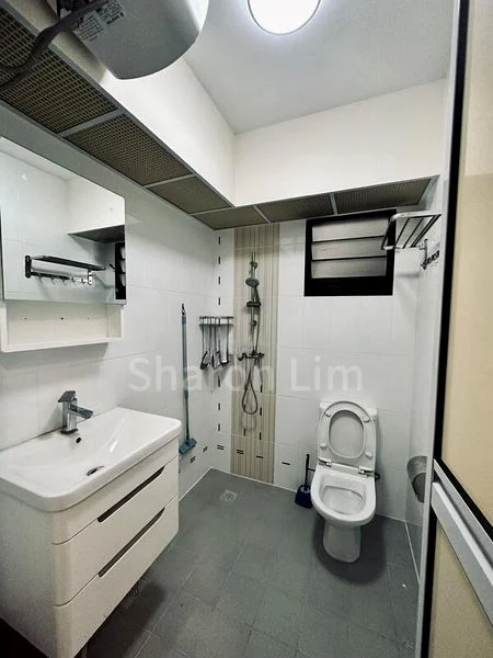 Common Room (HDB) for Rent in  932A Hougang Avenue 9 - Image 5