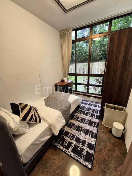 Room (Condo) for Rent in  Manhattan Mansions - Image 7