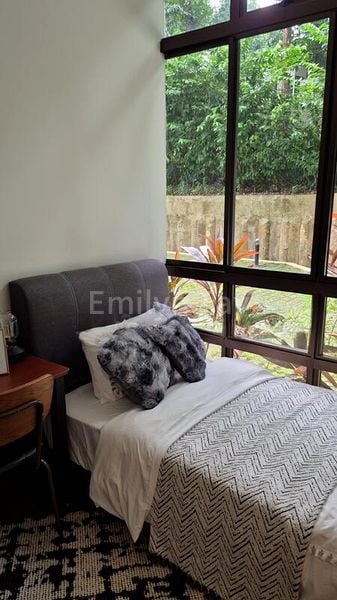 Room (Condo) for Rent in  Manhattan Mansions - Image 9