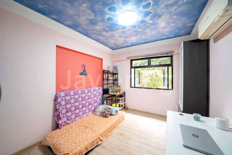 5 Room (5I) HDB for Sale in  155 Rivervale Crescent - Image 11