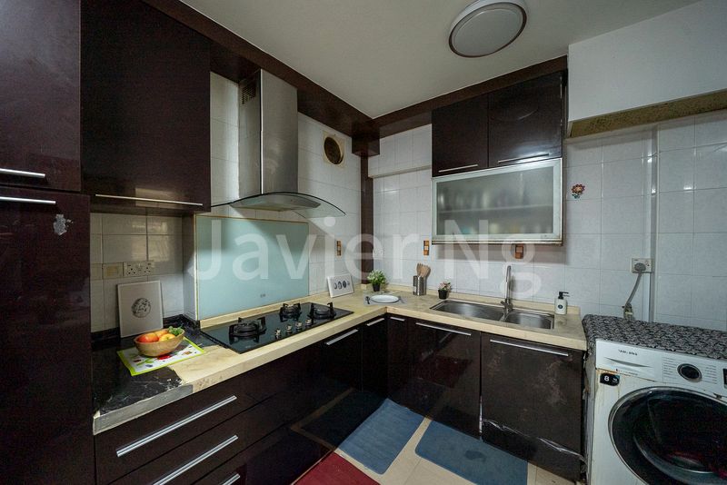 5 Room (5I) HDB for Sale in  155 Rivervale Crescent - Image 3