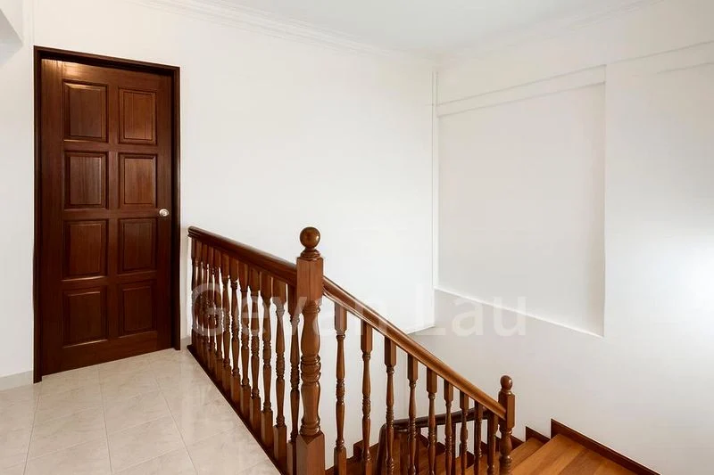 Maisonette HDB for Sale in  633 Hougang Avenue 8 - Image 2