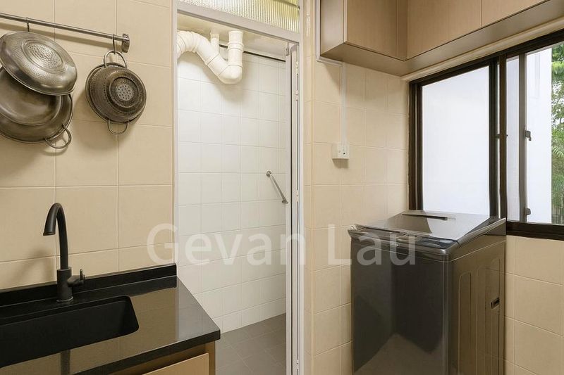 Maisonette HDB for Sale in  633 Hougang Avenue 8 - Image 6