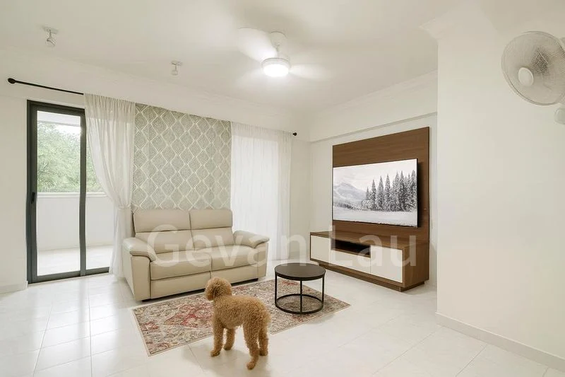 Maisonette HDB for Sale in  633 Hougang Avenue 8 - Image 1