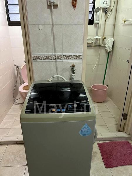 3 Room (3I) HDB for Rent in  154 Mei Ling Street - Image 4