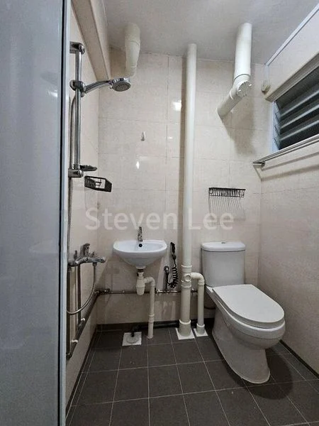 3 Room (3A) HDB for Rent in  354 Clementi Avenue 2 - Image 4