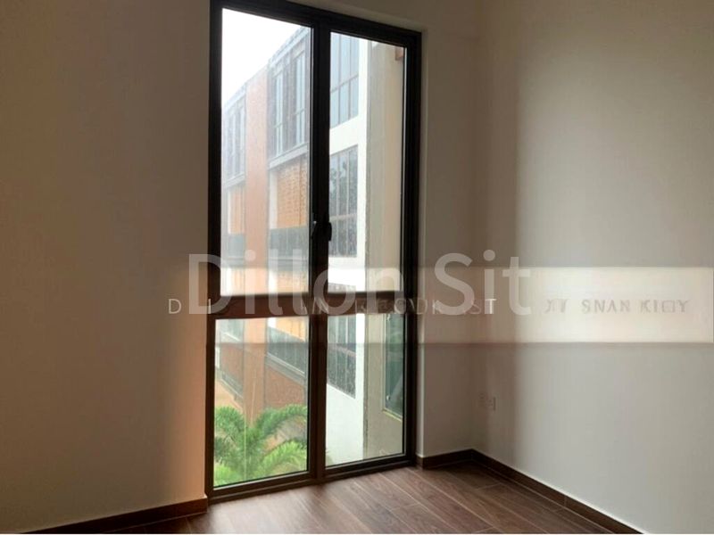 1 Bed Condo for Sale in  Holland Grove Road - Image 4