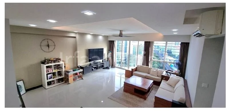 5 Room (5A) HDB for Sale in  296A Bukit Batok Street 22 - Image 1