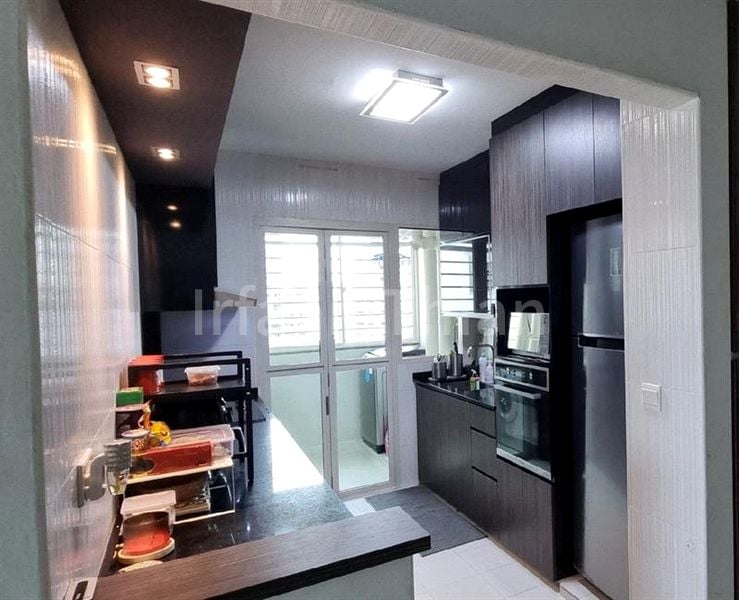 5 Room (5A) HDB for Sale in  296A Bukit Batok Street 22 - Image 4