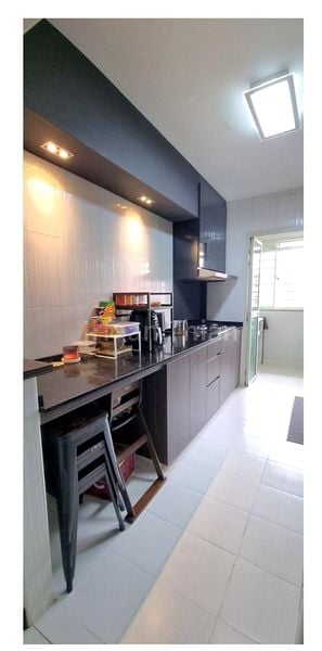 5 Room (5A) HDB for Sale in  296A Bukit Batok Street 22 - Image 5