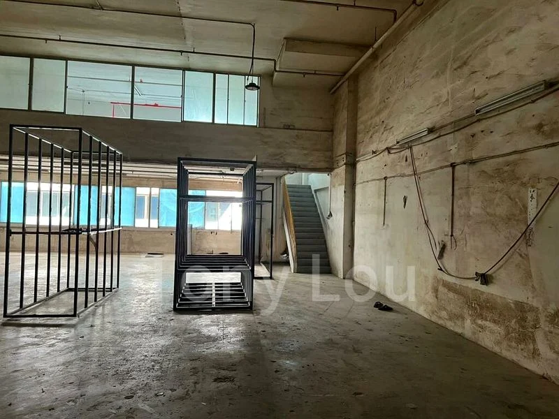 Light Industrial (B1) for Rent: North Link Building - Image 6