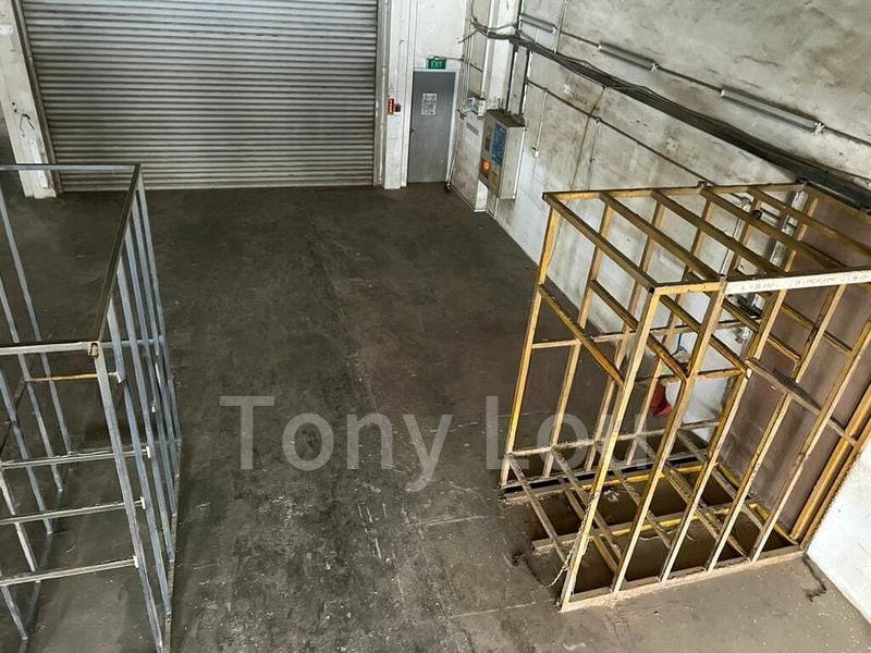 Light Industrial (B1) for Rent: North Link Building - Image 1