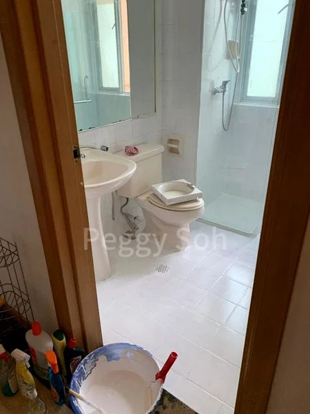 4 Bed Condo for Rent in  The Huntington - Image 2