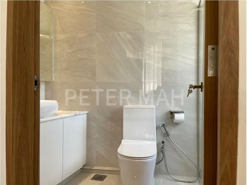 3 Bed Condo for Rent in  The Draycott - Image 11