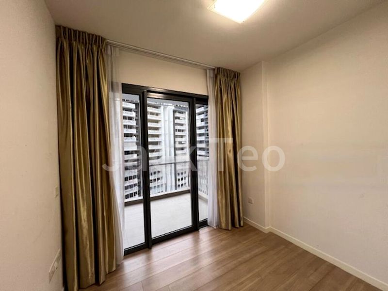 3 Bed Condo for Rent in  The Lakefront Residences - Image 5