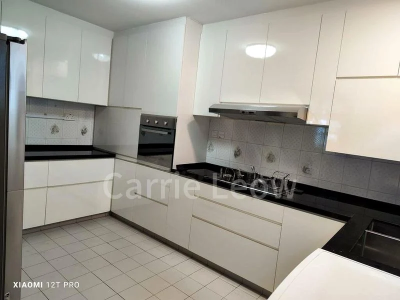 4 Bed Condo for Rent in  Hume Park I - Image 6