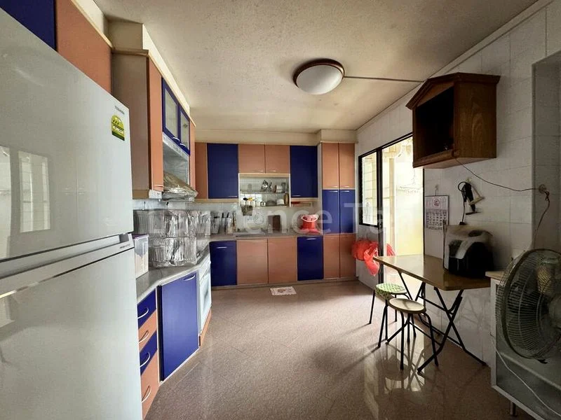 Executive HDB for Sale in  163 Jalan Teck Whye - Image 11