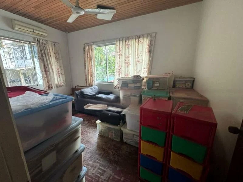 4 Bed Semi-Detached House (Landed) for Sale in  Watten Estate - Image 2