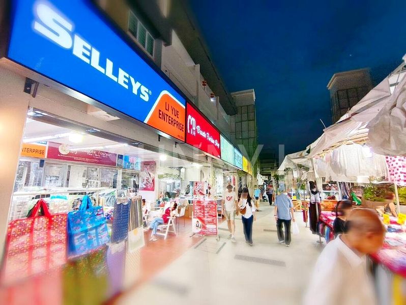 Shop / Shophouse for Rent: Prime ANG MO KIO Central L1 Shops, Multiple Units, near MRT - Image 4