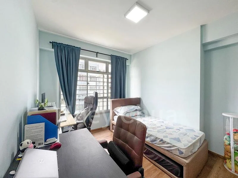 Premium HDB for Sale in 322B Sumang Walk - Image 10