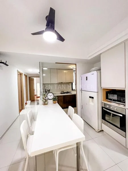 Common Room (Condo) for Rent in  Twin Waterfalls - Image 5