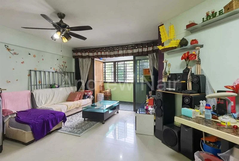 Executive HDB for Sale in 671B Jurong West Street 65 - Image 1