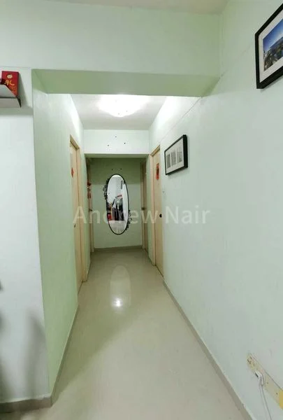 Executive HDB for Sale in 671B Jurong West Street 65 - Image 3